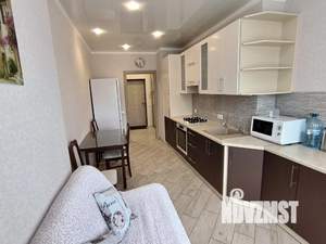 1-к квартира, посуточно, 43м2, 1/1 этаж