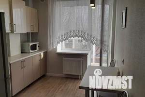 1-к квартира, посуточно, 39м2, 2/8 этаж