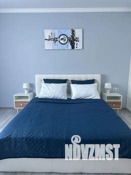 1-к квартира, посуточно, 44м2, 6/9 этаж