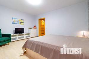 1-к квартира, посуточно, 42м2, 3/9 этаж