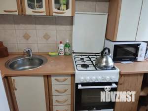 2-к квартира, посуточно, 42м2, 1/4 этаж