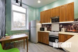 1-к квартира, посуточно, 50м2, 2/5 этаж