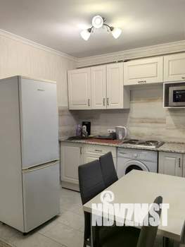 Студия квартира, посуточно, 35м2, 2/4 этаж