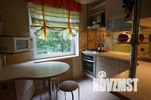 3-к квартира, посуточно, 53м2, 3/5 этаж