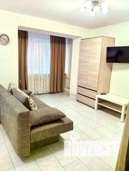 Студия квартира, посуточно, 35м2, 2/4 этаж