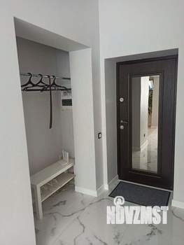 Студия квартира, посуточно, 45м2, 3/3 этаж