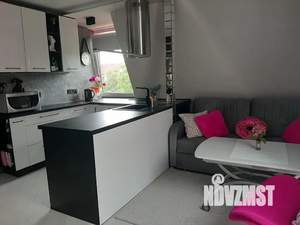 Студия квартира, посуточно, 40м2, 3/3 этаж