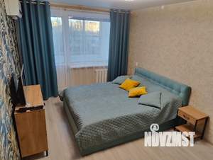 1-к квартира, посуточно, 33м2, 7/9 этаж