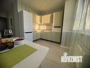 1-к квартира, посуточно, 38м2, 16/16 этаж