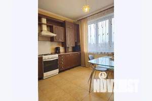 1-к квартира, посуточно, 40м2, 2/5 этаж