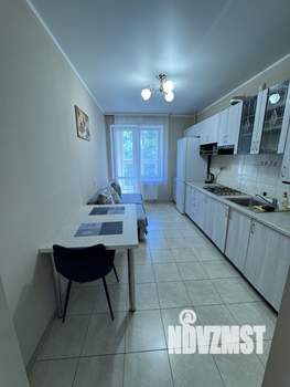 1-к квартира, посуточно, 44м2, 2/9 этаж