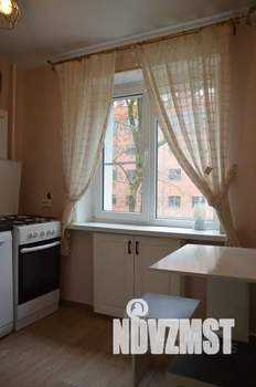 Студия квартира, посуточно, 32м2, 3/5 этаж