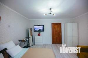 1-к квартира, посуточно, 33м2, 1/1 этаж