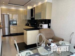 Студия квартира, посуточно, 44м2, 4/9 этаж