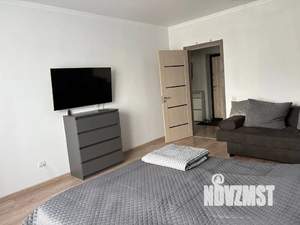 1-к квартира, посуточно, 44м2, 1/13 этаж