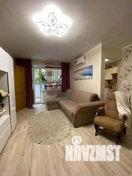 2-к квартира, посуточно, 45м2, 2/5 этаж