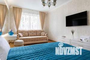 1-к квартира, посуточно, 41м2, 8/10 этаж