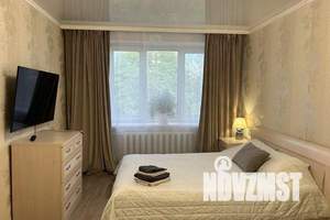 2-к квартира, посуточно, 42м2, 4/8 этаж