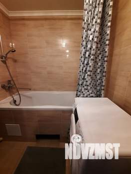 1-к квартира, посуточно, 38м2, 3/9 этаж