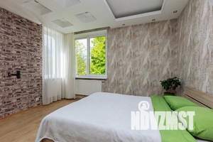 1-к квартира, посуточно, 40м2, 3/3 этаж