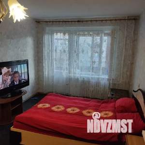 1-к квартира, посуточно, 40м2, 3/5 этаж