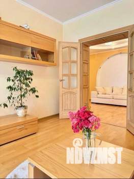 2-к квартира, посуточно, 80м2, 1/1 этаж