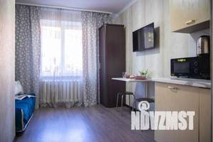 1-к квартира, посуточно, 12м2, 2/5 этаж