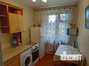 1-к квартира, посуточно, 37м2, 3/3 этаж