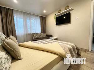 1-к квартира, посуточно, 35м2, 1/12 этаж