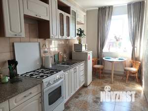 1-к квартира, посуточно, 42м2, 4/4 этаж