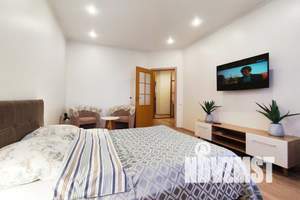 1-к квартира, посуточно, 42м2, 4/4 этаж