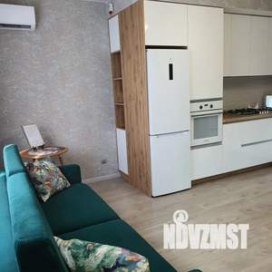 2-к квартира, посуточно, 65м2, 8/10 этаж