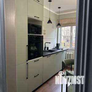 3-к квартира, посуточно, 58м2, 1/1 этаж