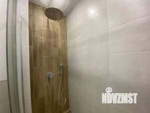 Студия квартира, посуточно, 32м2, 1/6 этаж