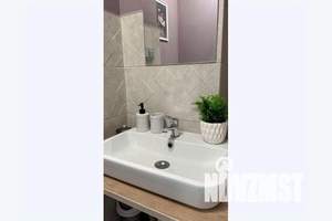 1-к квартира, посуточно, 40м2, 1/9 этаж