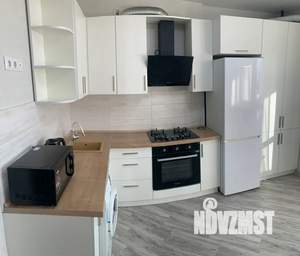 1-к квартира, посуточно, 37м2, 8/10 этаж