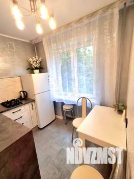 2-к квартира, посуточно, 42м2, 4/5 этаж