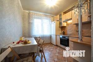 2-к квартира, посуточно, 52м2, 1/1 этаж