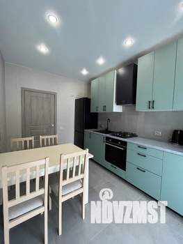 1-к квартира, посуточно, 37м2, 2/8 этаж
