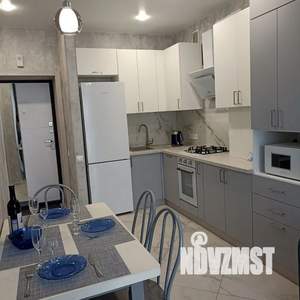 1-к квартира, посуточно, 35м2, 6/9 этаж