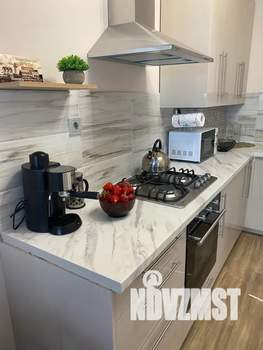 1-к квартира, посуточно, 42м2, 8/10 этаж