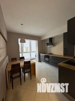 3-к квартира, посуточно, 84м2, 4/8 этаж