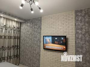 1-к квартира, посуточно, 38м2, 4/10 этаж