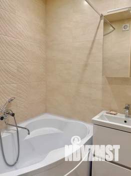 1-к квартира, посуточно, 38м2, 3/10 этаж