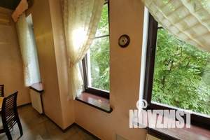 3-к квартира, посуточно, 150м2, 2/4 этаж