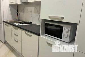 1-к квартира, посуточно, 45м2, 3/8 этаж