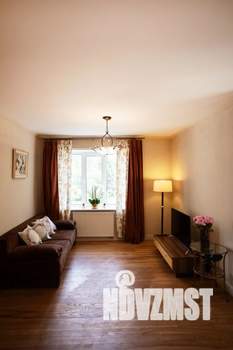 1-к квартира, посуточно, 63м2, 1/1 этаж