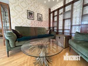 Студия квартира, на длительный срок, 100м2, 3/6 этаж