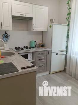 1-к квартира, посуточно, 39м2, 1/10 этаж