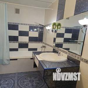 1-к квартира, посуточно, 42м2, 4/5 этаж